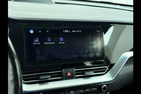 Kia e-Niro EV 64kWh SOH 100% W-pomp Adaptive-Cruise Camera Apple Carplay Android Auto Navi Ecc DynamicLine Stoel-Stuurverwarming Pdc Lane Assist VESS DAB Led Isofix Keyless € 45.000 nieuw Origineel Nederlandse Auto