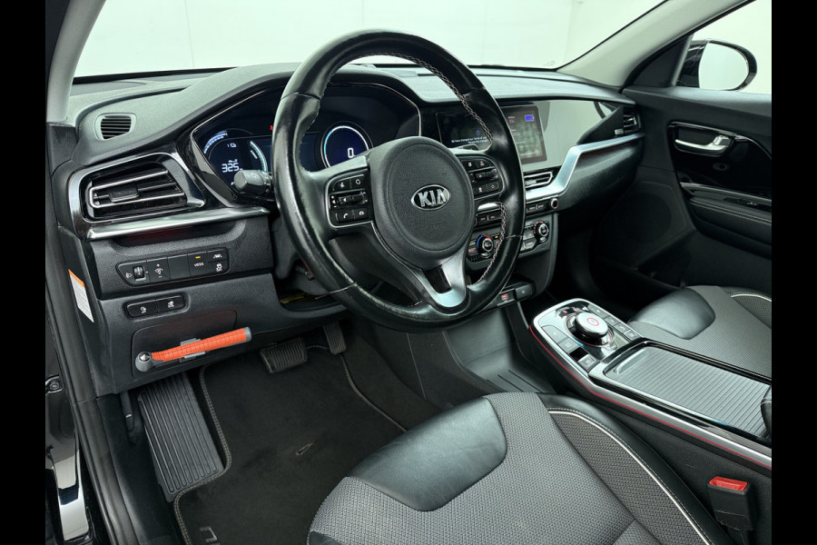 Kia e-Niro EV 64kWh SOH 100% W-pomp Adaptive-Cruise Camera Apple Carplay Android Auto Navi Ecc DynamicLine Stoel-Stuurverwarming Pdc Lane Assist VESS DAB Led Isofix Keyless € 45.000 nieuw Origineel Nederlandse Auto