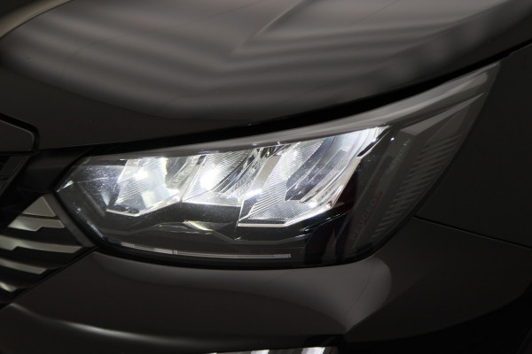 Peugeot 2008 1.2 Hybrid 136 Allure Virtual Cockpit, Camera, ACC, Apple Carplay, LED, Rijstrooksensor, 17''