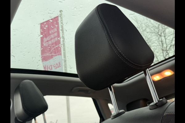 Opel Grandland X BWJ 2019 | 1.2T 131PK Bus. Executive | TREKHAAK | PANO DAK | CLIMA | NAVI | 18'' LMV | CARPLAY | SPORTSTOELEN | PDC 2X