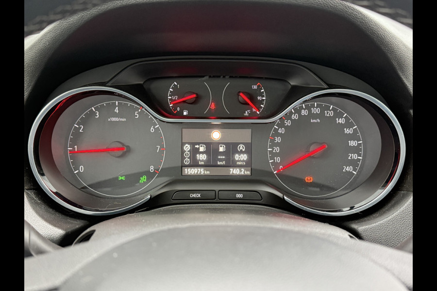 Opel Grandland X BWJ 2019 | 1.2T 131PK Bus. Executive | TREKHAAK | PANO DAK | CLIMA | NAVI | 18'' LMV | CARPLAY | SPORTSTOELEN | PDC 2X