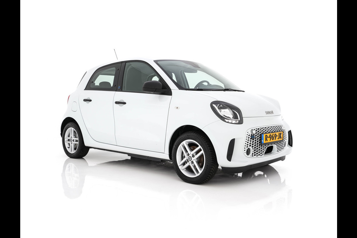 Smart Forfour EQ Essential 18 kWh [ 3-Fase ] (INCL-BTW) Aut. *FULL-LEATHER | AIRCO | CRUISE | DAB+ | COMFORT-SEATS | 15''ALU*