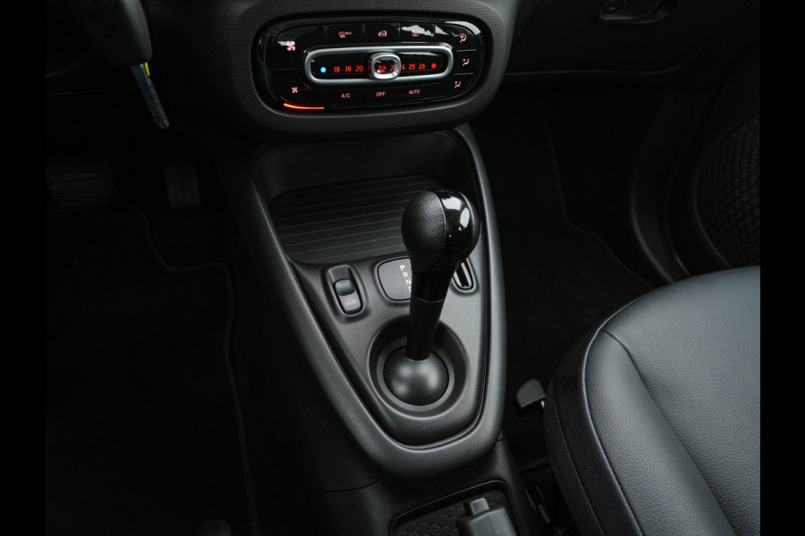 Smart Forfour EQ Essential 18 kWh [ 3-Fase ] (INCL-BTW) Aut. *FULL-LEATHER | AIRCO | CRUISE | DAB+ | COMFORT-SEATS | 15''ALU*