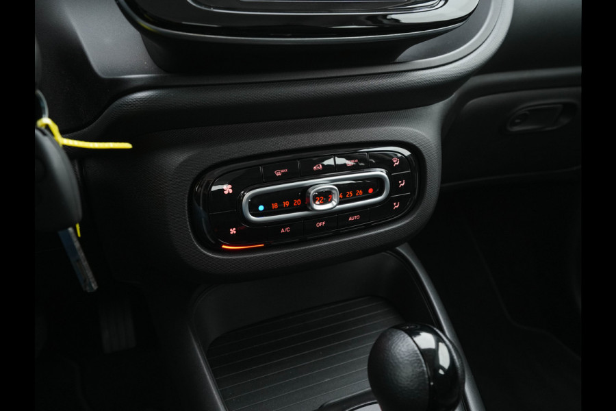 Smart Forfour EQ Essential 18 kWh [ 3-Fase ] (INCL-BTW) Aut. *FULL-LEATHER | AIRCO | CRUISE | DAB+ | COMFORT-SEATS | 15''ALU*