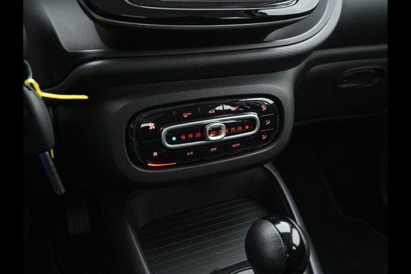 Smart Forfour EQ Essential 18 kWh [ 3-Fase ] (INCL-BTW) Aut. *FULL-LEATHER | AIRCO | CRUISE | DAB+ | COMFORT-SEATS | 15''ALU*