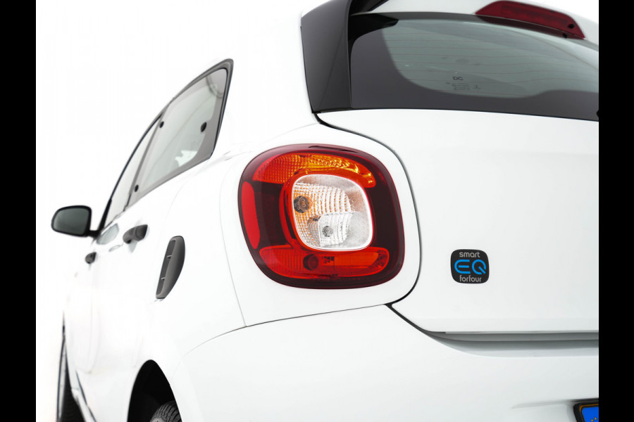 Smart Forfour EQ Essential 18 kWh [ 3-Fase ] (INCL-BTW) Aut. *FULL-LEATHER | AIRCO | CRUISE | DAB+ | COMFORT-SEATS | 15''ALU*