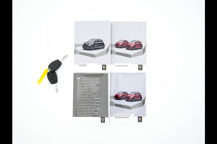 Smart Forfour EQ Essential 18 kWh [ 3-Fase ] (INCL-BTW) Aut. *FULL-LEATHER | AIRCO | CRUISE | DAB+ | COMFORT-SEATS | 15''ALU*