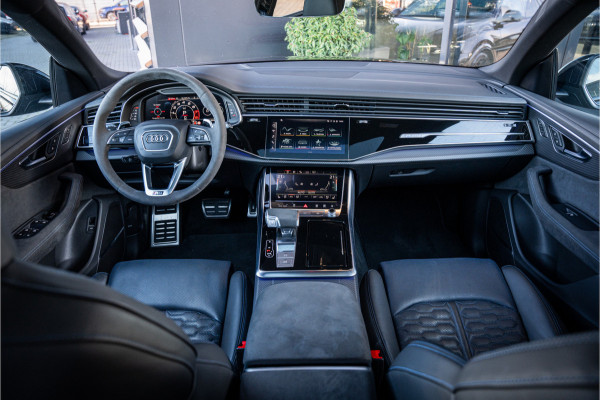 Audi RSQ8 4.0 TFSI quattro Performance - Incl. BTW | Keramisch | Panorama | B&O | Stoelkoeling & Massage | Elek. Trekhaak