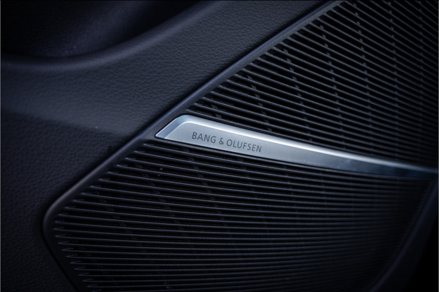 Audi RSQ8 4.0 TFSI quattro Performance - Incl. BTW | Keramisch | Panorama | B&O | Stoelkoeling & Massage | Elek. Trekhaak