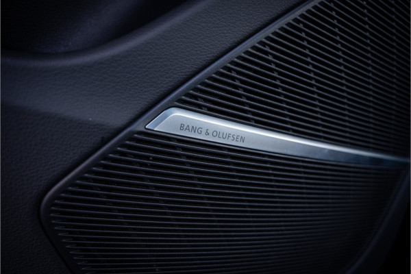Audi RSQ8 4.0 TFSI quattro Performance - Incl. BTW | Keramisch | Panorama | B&O | Stoelkoeling & Massage | Elek. Trekhaak