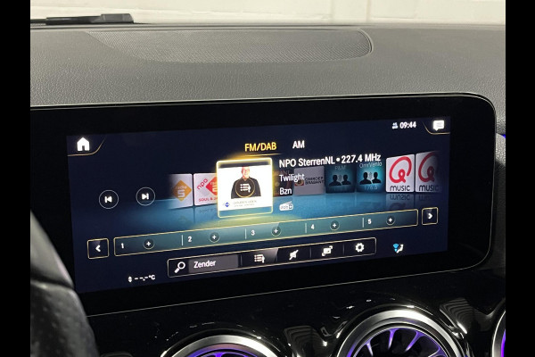 Mercedes-Benz B-Klasse 250 e AMG-Line Plug-in Hybrid | Sfeerverlichting | Camera | Widescreen | Night | Navigatie | Stoelverwarming