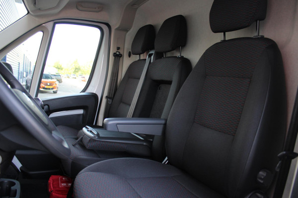 Citroën Jumper 2.2 BlueHDi 120PK L2H2 3.0t 3-ZITS | APPLE CARPLAY/ANDROID AUTO | PARK SENSOREN | CRUISE | AIRCO | TREKHAAK | ALL SEASON BANDEN |