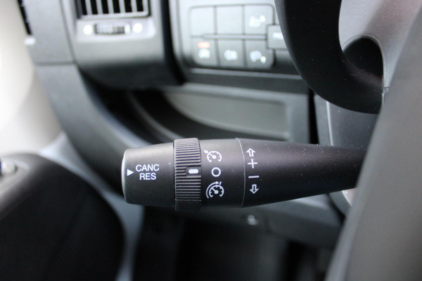 Citroën Jumper 2.2 BlueHDi 120PK L2H2 3.0t 3-ZITS | APPLE CARPLAY/ANDROID AUTO | PARK SENSOREN | CRUISE | AIRCO | TREKHAAK | ALL SEASON BANDEN |