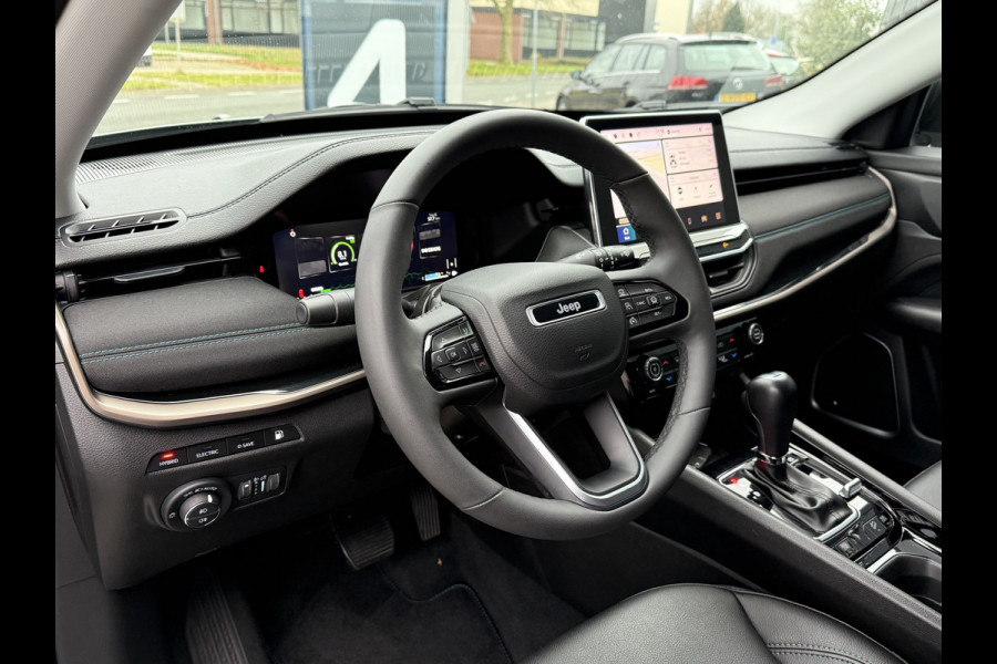 Jeep Compass BWJ 2023 | 4xe 240PK Plug-in Hybrid Electric Upland | LEDER/STOF | CAMERA A | CLIMA | NAVI | PDC |CRUISE | CARPLAY | PRIVACY GLASS |