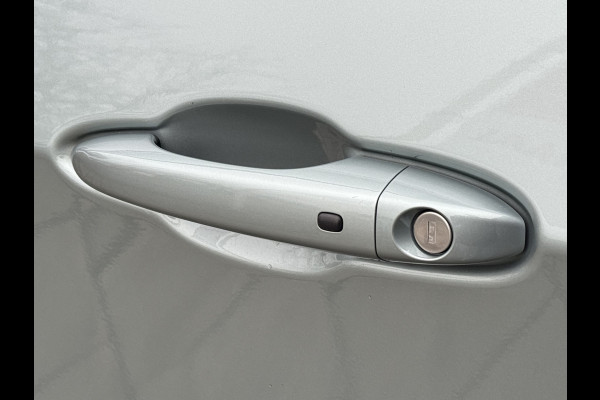 Jeep Compass BWJ 2023 | 4xe 240PK Plug-in Hybrid Electric Upland | LEDER/STOF | CAMERA A | CLIMA | NAVI | PDC |CRUISE | CARPLAY | PRIVACY GLASS |