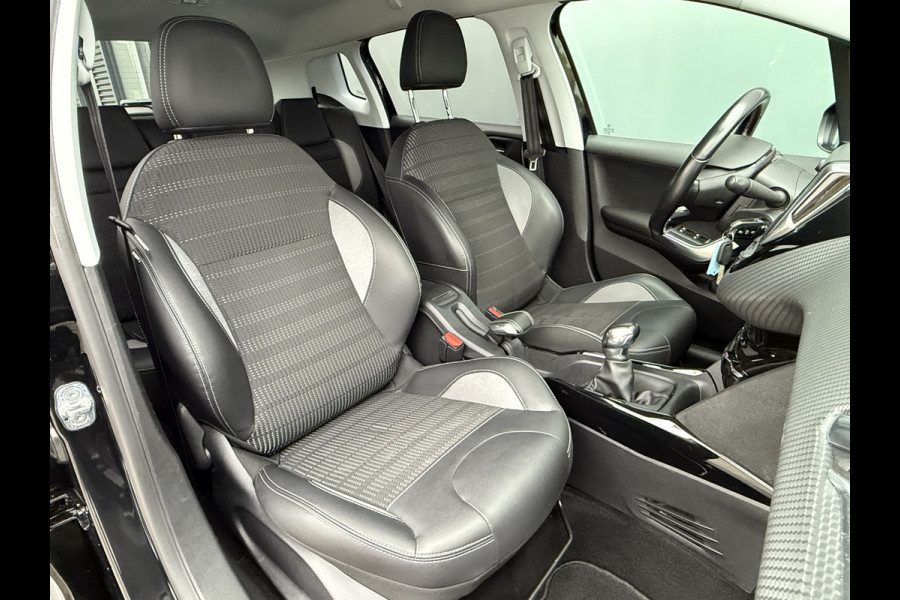 Peugeot 2008 BWJ 2019 | 1.2T 111pk Allure | TREKHAAK | CLIMA | NAVI | PDC | HALF LEER | CARPLAY | CAMERA A |