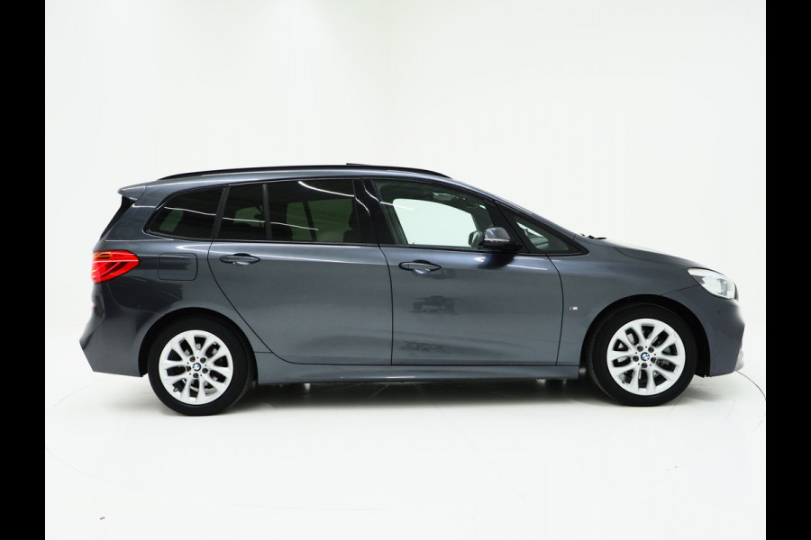 BMW 2 Serie Gran Tourer 218i 7p. M-Sport High Executive | Panoramadak | Head Up | Trekhaak | Leder | Camera | LED | DAB
