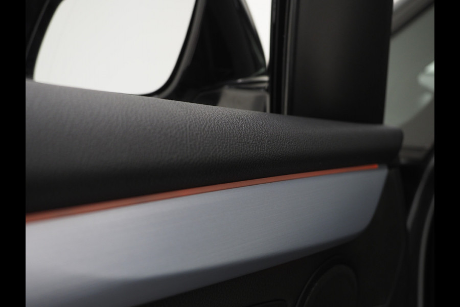 BMW 2 Serie Gran Tourer 218i 7p. M-Sport High Executive | Panoramadak | Head Up | Trekhaak | Leder | Camera | LED | DAB