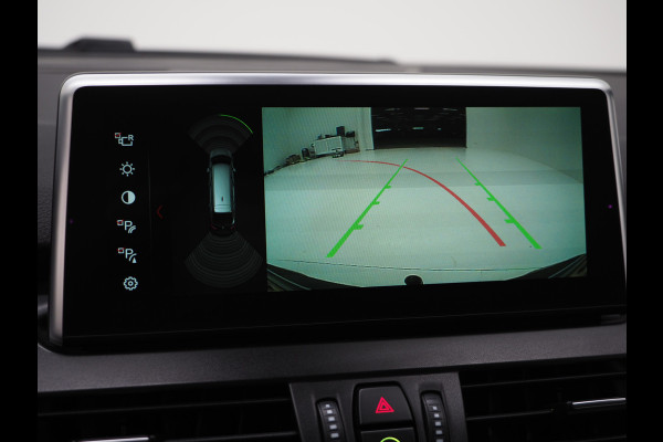 BMW 2 Serie Gran Tourer 218i 7p. M-Sport High Executive | Panoramadak | Head Up | Trekhaak | Leder | Camera | LED | DAB