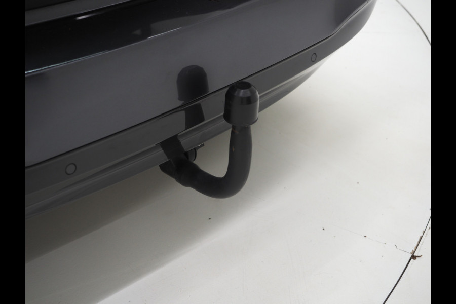 BMW 2 Serie Gran Tourer 218i 7p. M-Sport High Executive | Panoramadak | Head Up | Trekhaak | Leder | Camera | LED | DAB