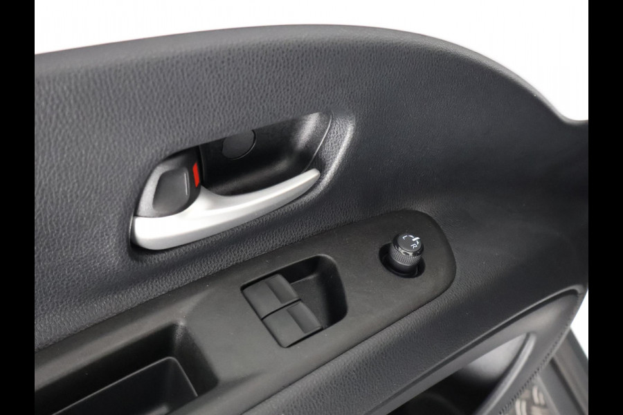 Toyota Aygo X 1.0 VVT-i MT Play | Apple Carplay & Android Auto | Adaptive Cruise Control | Cruise control