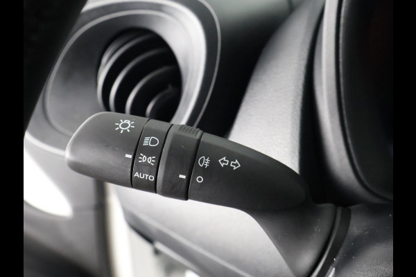 Toyota Aygo X 1.0 VVT-i MT Play Sport | Apple Carplay & Android Auto | Adaptive Cruise Control | Cruise control