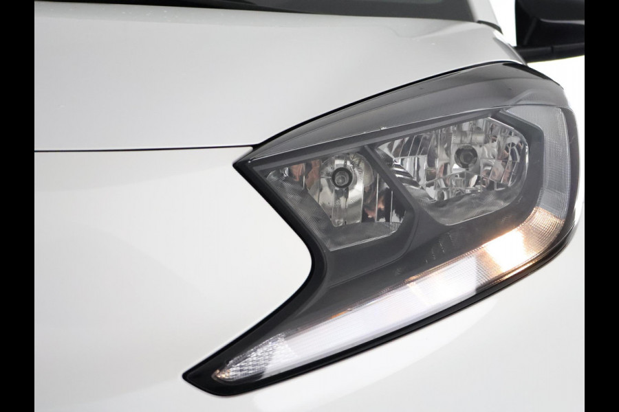 Toyota Aygo X 1.0 VVT-i MT Play Sport | Apple Carplay & Android Auto | Adaptive Cruise Control | Cruise control