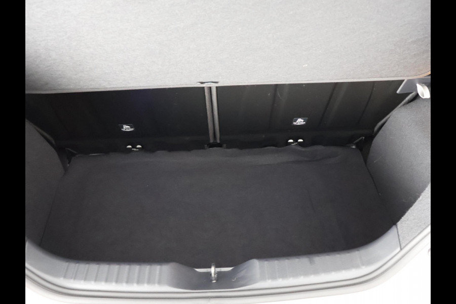 Toyota Aygo X 1.0 VVT-i MT Play Sport | Apple Carplay & Android Auto | Adaptive Cruise Control | Cruise control