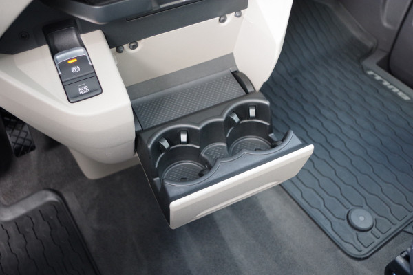 Volkswagen Multivan 1.4 eHybrid 7P L1H1 Energetic 218 PK PHEV, Trekhaak, Panoramadak, 360 Camera, Adap. Cruise Control, 6 x Stoelverwarming