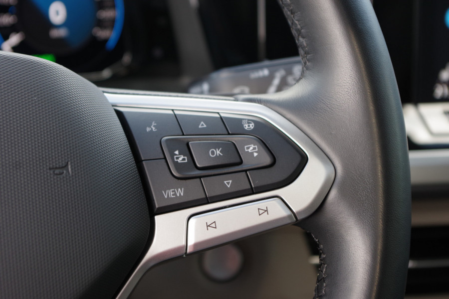 Volkswagen Multivan 1.4 eHybrid 7P L1H1 Energetic 218 PK PHEV, Trekhaak, Panoramadak, 360 Camera, Adap. Cruise Control, 6 x Stoelverwarming