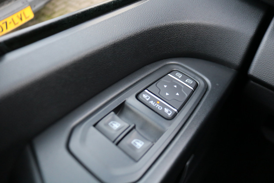 Renault Trafic 2.0 dCi 150pk L2 H1 Work Edition