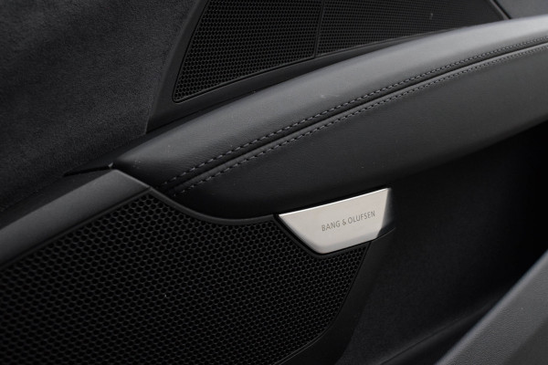 Audi e-tron GT Quattro / RS Design Interieur/ Luchtvering/ Panoramadak/ Bang & Olufsen Sound System/
