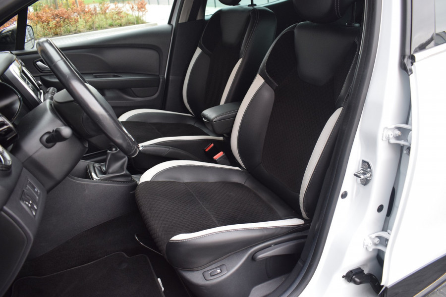 Renault Clio 0.9 TCe Bose | Navi | Camera | LED | 17"