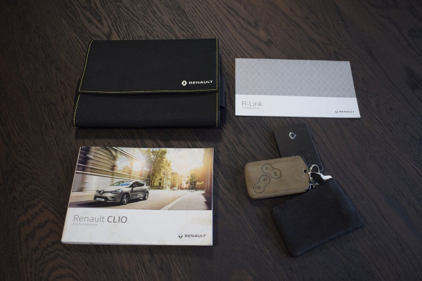 Renault Clio 0.9 TCe Bose | Navi | Camera | LED | 17"