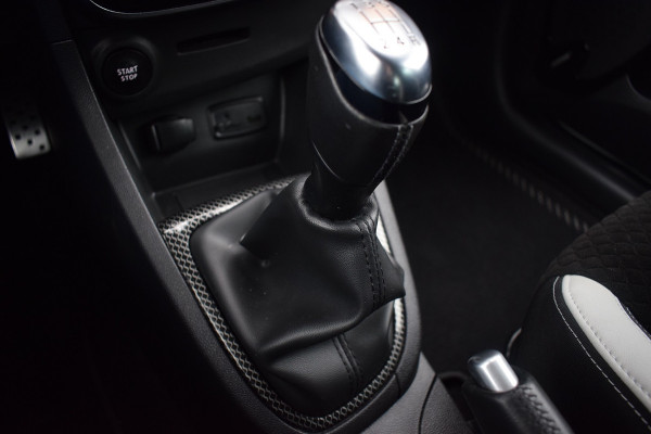 Renault Clio 0.9 TCe Bose | Navi | Camera | LED | 17"