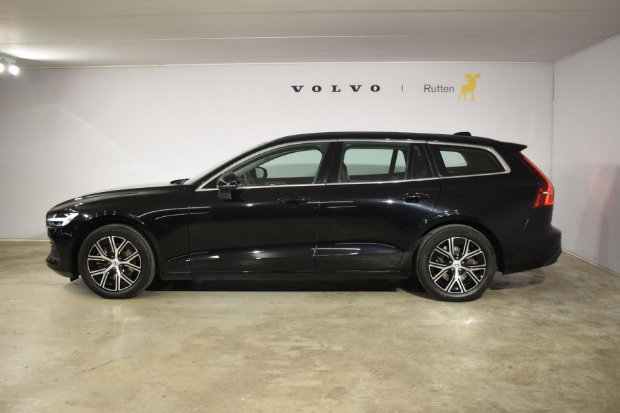 Volvo V60 B4 211PK Automaat Core / Navigatie / Achteruitrijcamera / Elektrische achterklep / LM Velgen / Elektr. Trekhaak / Parkeersensoren voor+achter