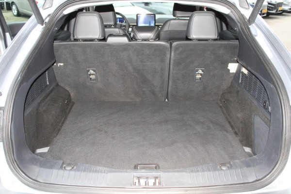 Ford Mustang Mach-E RWD 75 kWh | Trekhaak | Lederen bekleding | Voorruitverwarming | Stoelverwarming | Adaptieve cruise Control | Camera | Electrische achterklep