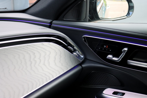 Mercedes-Benz E-Klasse Estate 300 e AMG Line Aut9 | Distronic Pro | Memory | Digital Light | Surround Camera | Keyless Go | Night Pakket | Augmented Reality | Stoelverwarming | Sfeerverlichting | Verwarmd Stuurwiel |