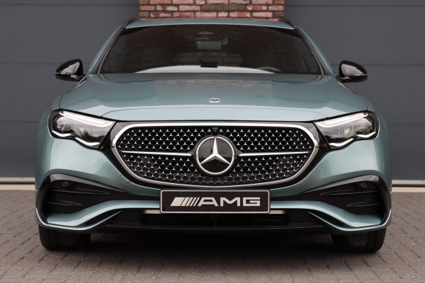 Mercedes-Benz E-Klasse Estate 300 e AMG Line Aut9 | Distronic Pro | Memory | Digital Light | Surround Camera | Keyless Go | Night Pakket | Augmented Reality | Stoelverwarming | Sfeerverlichting | Verwarmd Stuurwiel |