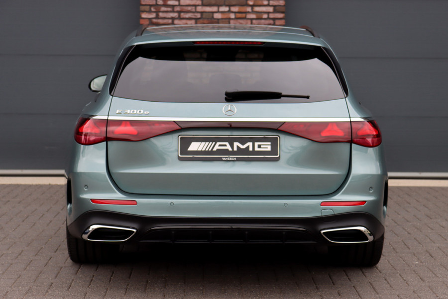 Mercedes-Benz E-Klasse Estate 300 e AMG Line Aut9 | Distronic Pro | Memory | Digital Light | Surround Camera | Keyless Go | Night Pakket | Augmented Reality | Stoelverwarming | Sfeerverlichting | Verwarmd Stuurwiel |