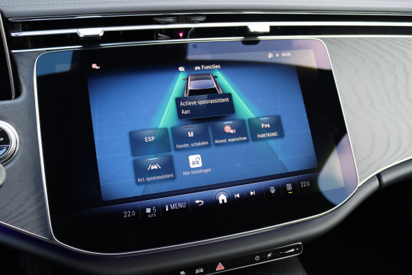 Mercedes-Benz E-Klasse Estate 300 e AMG Line Aut9 | Distronic Pro | Memory | Digital Light | Surround Camera | Keyless Go | Night Pakket | Augmented Reality | Stoelverwarming | Sfeerverlichting | Verwarmd Stuurwiel |