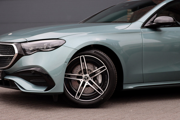 Mercedes-Benz E-Klasse Estate 300 e AMG Line Aut9 | Distronic Pro | Memory | Digital Light | Surround Camera | Keyless Go | Night Pakket | Augmented Reality | Stoelverwarming | Sfeerverlichting | Verwarmd Stuurwiel |