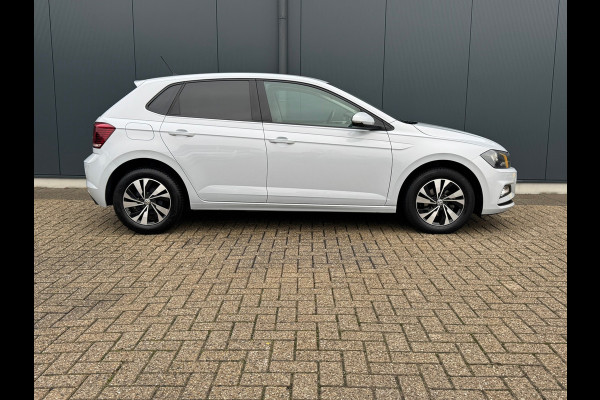 Volkswagen Polo 1.0 TSI Comfortline * Navigatie * Climate Control * Parkeersensoren *