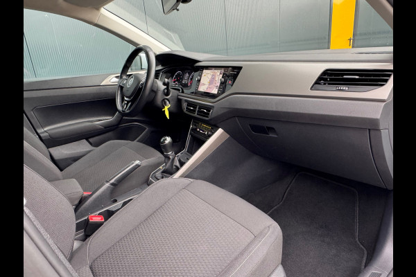 Volkswagen Polo 1.0 TSI Comfortline * Navigatie * Climate Control * Parkeersensoren *