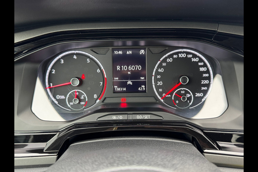 Volkswagen Polo 1.0 TSI Comfortline * Navigatie * Climate Control * Parkeersensoren *