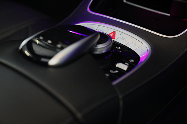 Mercedes-Benz S-Klasse S500 4MATIC Lang AMG Line / Acc / Lane Assist / Dode Hoek / 360 Camera / Chauffeurspakket / Schermen / Pano / Led
