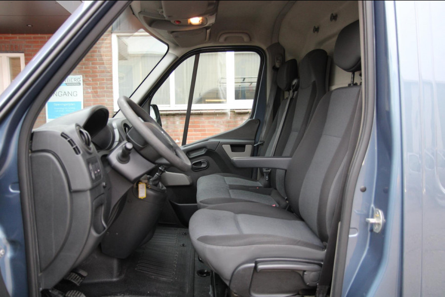 Renault Master T35 2.3 dCi 131PK L2H2 / Trekhaak / Imperiaal / Camera