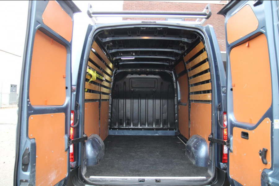 Renault Master T35 2.3 dCi 131PK L2H2 / Trekhaak / Imperiaal / Camera