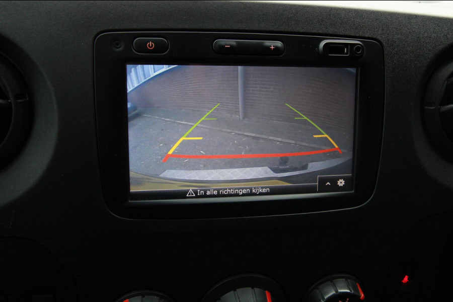 Renault Master T35 2.3 dCi 131PK L2H2 / Trekhaak / Imperiaal / Camera