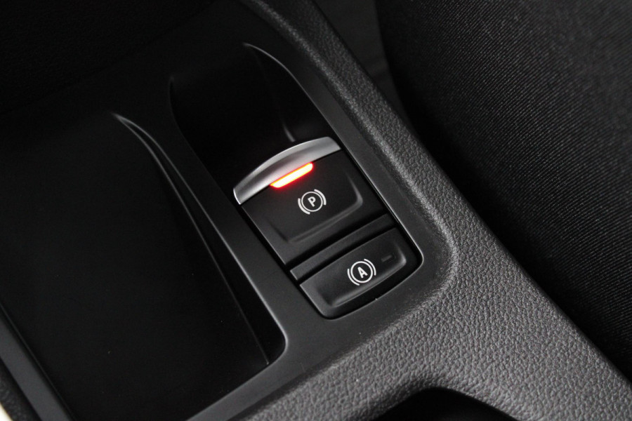 Renault Clio 1.0 TCe 90 Techno | Stoel + Stuurverwarming | Climate Control | Cruise Control | Navigatie | Lichtmetalen Velgen | Parkeersensoren Achter |